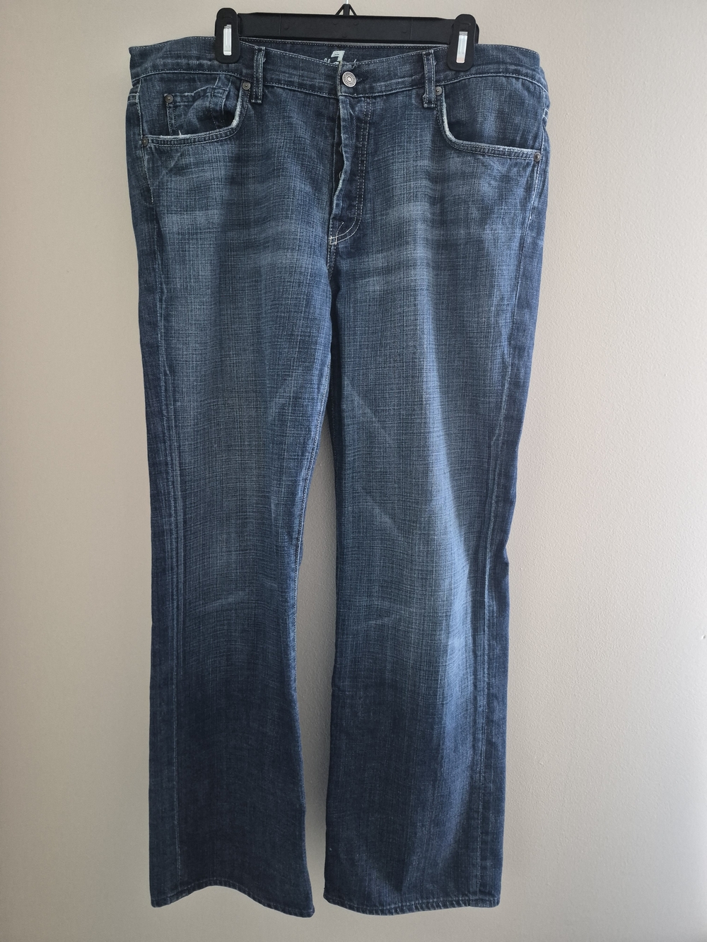 7 For All Mankind Relaxed Bootcut Jeans Button Fly Women’s Size 30